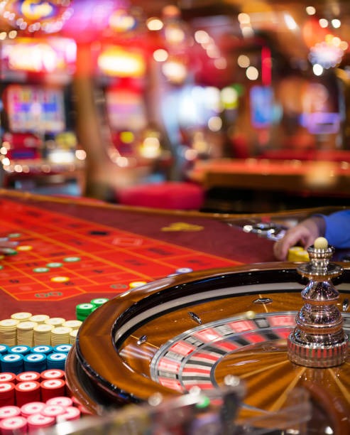 Slot game carousel showing Aviator and Sweet Bonanza
